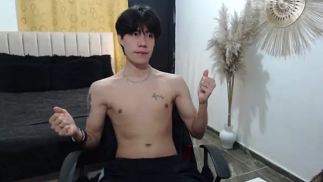 Elio-cam online show from September 26, 2025, 6:28 am