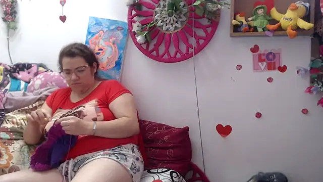 karlythothxh online show from September 14, 2025, 3:22 pm