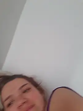 karlythothxh online show from September 28, 2025, 2:22 pm