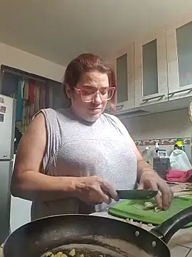 karlythothxh online show from October 7, 2025, 5:32 pm