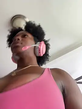 mochamimi online show from April 7, 2026, 6:19 pm