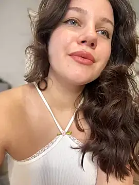 likaxxx online show from February 5, 2025, 12:27 pm