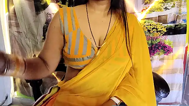 Snapshot of MAN-MOHINI-21 chatting on October 15, 2025, 4:18 pm MAN-MOHINI-21 online show from October 15, 2025, 4:18 pm