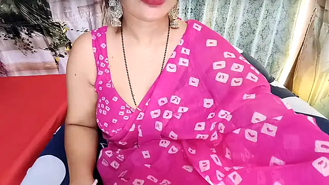 Snapshot of MAN-MOHINI-21 chatting on November 4, 2025, 4:39 pm MAN-MOHINI-21 online show from November 4, 2025, 4:39 pm