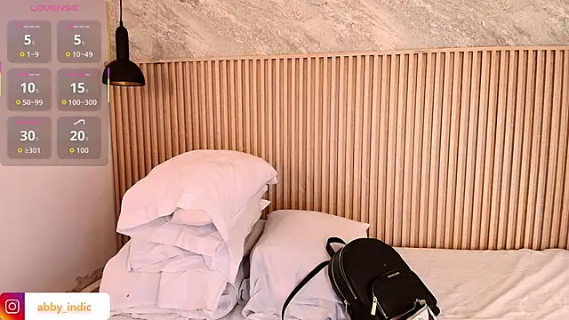 Snapshot of indi_catalina chatting on November 8, 2025, 12:27 pm indi catalina online show from November 8, 2025, 12:27 pm