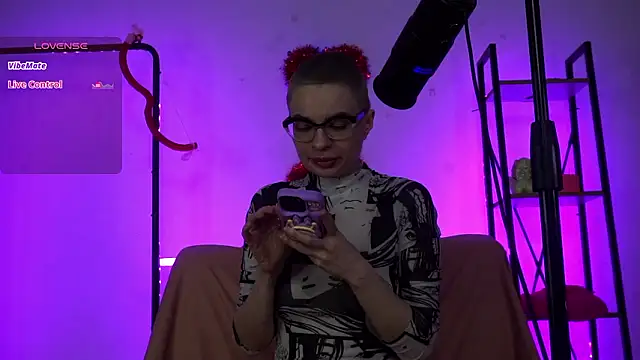 CyberXGoddess online show from February 9, 2026, 1:09 am