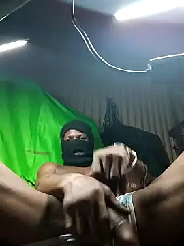 Maculine Stayr online show from December 2, 2024, 7:27 pm