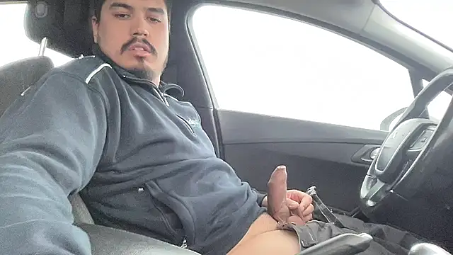 fernan redsxxx online show from April 14, 2026, 4:57 pm