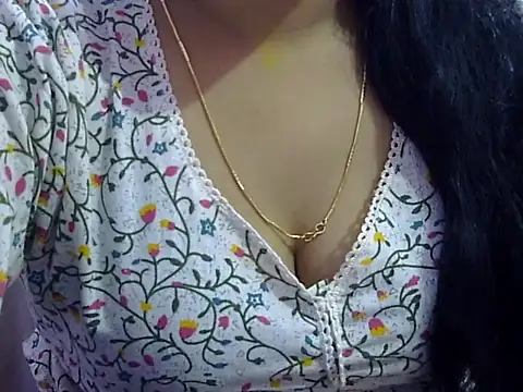 Your wild Dia online show from February 22, 2026, 5:19 am