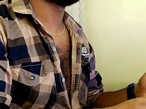 SHENOY3 online show from October 14, 2025, 5:47 pm