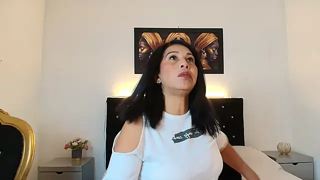 Snapshot of Shanon_mature chatting on June 12, 2026, 7:35 pm Shanon mature online show from June 12, 2026, 7:35 pm