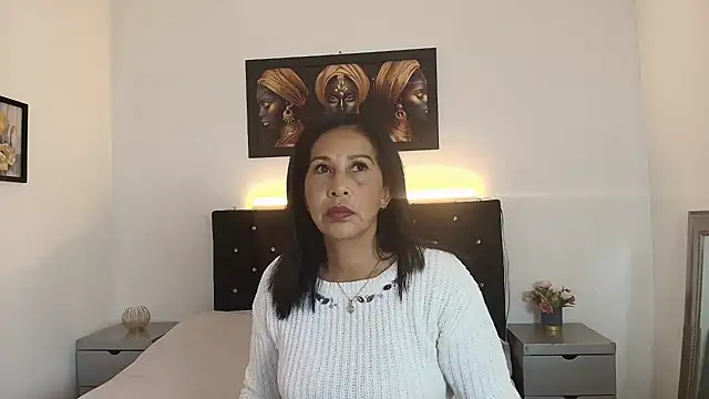 Snapshot of Shanon_mature chatting on June 16, 2026, 7:27 pm Shanon mature online show from June 16, 2026, 7:27 pm