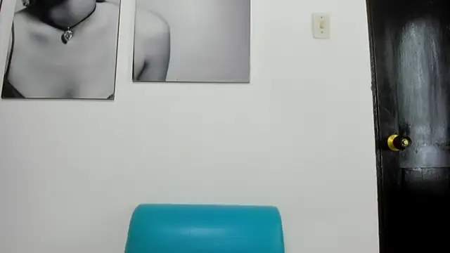 Snapshot of izzy_cum chatting on January 15, 2025, 2:02 pm izzy cum online show from January 15, 2025, 2:02 pm