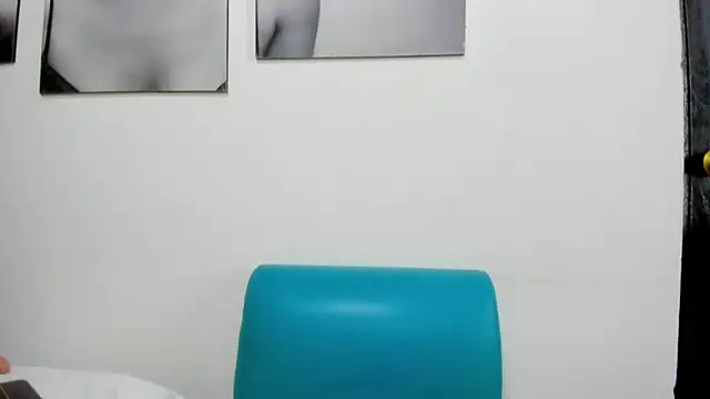 Snapshot of izzy_cum chatting on January 16, 2025, 7:31 pm izzy cum online show from January 16, 2025, 7:31 pm