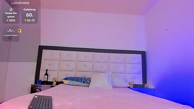 SammyGirlTS online show from December 6, 2024, 8:48 am