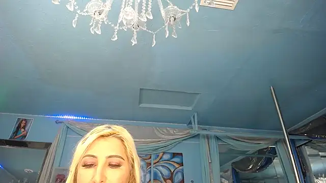 Snapshot of ADRIANNA_FOX chatting on February 7, 2026, 12:58 am ADRIANNA FOX online show from February 7, 2026, 12:58 am