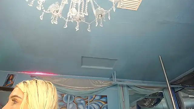 ADRIANNA FOX online show from June 2, 2026, 6:26 am