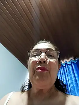 Vicky Rosse online show from May 26, 2026, 9:00 pm