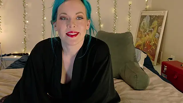 Snapshot of thetinyblue chatting on January 13, 2025, 5:55 pm thetinyblue online show from January 13, 2025, 5:55 pm