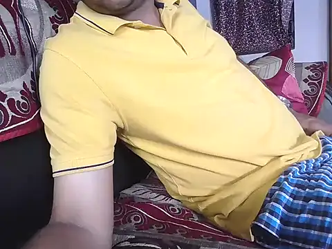 Snapshot of aakash_ModelBrown chatting on October 23, 2025, 5:40 am aakash ModelBrown online show from October 23, 2025, 5:40 am