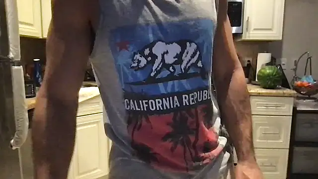 BigGuyMuscle online show from January 8, 2026, 9:50 pm