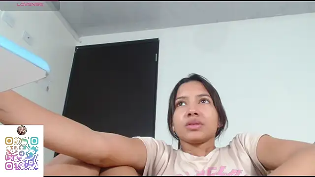 Betsy Thonson online show from September 30, 2025, 8:03 pm