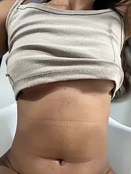 Betsy Thonson online show from October 21, 2025, 8:31 pm