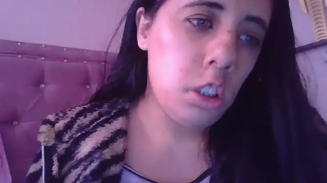 Snapshot of annarose19 chatting on January 15, 2026, 8:45 pm annarose19 online show from January 15, 2026, 8:45 pm