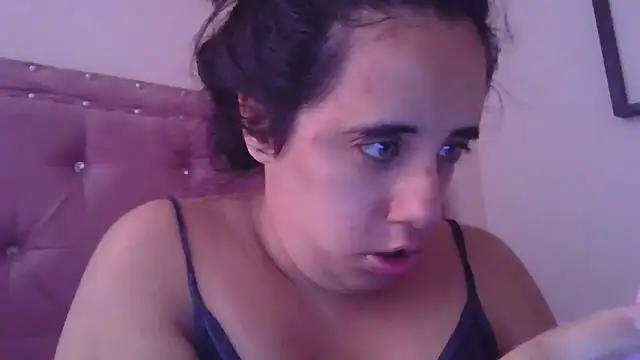 Snapshot of annarose19 chatting on February 2, 2026, 8:40 pm annarose19 online show from February 2, 2026, 8:40 pm