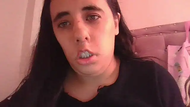 Snapshot of annarose19 chatting on February 16, 2026, 6:48 pm annarose19 online show from February 16, 2026, 6:48 pm