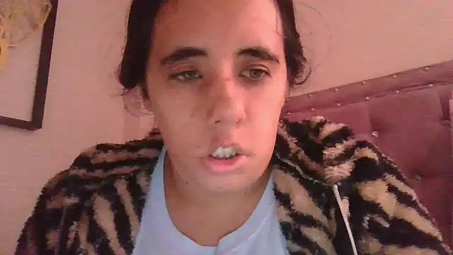 Snapshot of annarose19 chatting on February 24, 2026, 7:12 pm annarose19 online show from February 24, 2026, 7:12 pm