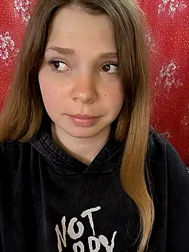 Zuli Kiska online show from April 20, 2026, 7:55 am