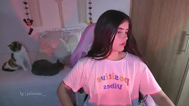 iriswest  online show from March 16, 2026, 12:27 am