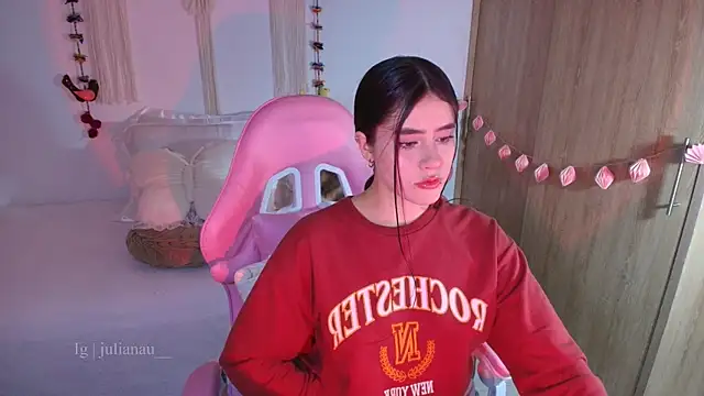 iriswest  online show from April 5, 2026, 1:47 am