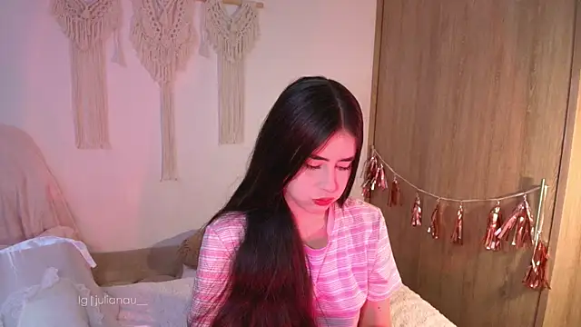 Snapshot of iriswest_ chatting on May 24, 2026, 2:05 am iriswest online show from May 24, 2026, 2:05 am