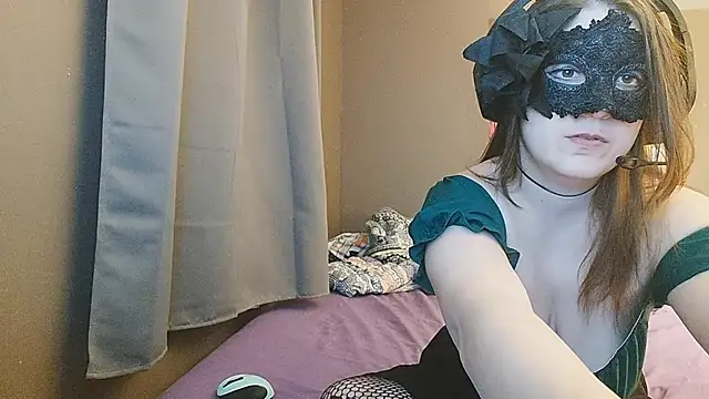 Snapshot of missteriousbelle chatting on January 20, 2025, 2:01 am missteriousbelle online show from January 20, 2025, 2:01 am