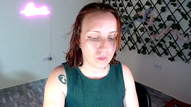 Snapshot of kittykalor09 chatting on April 15, 2026, 11:27 pm kittykalor09 online show from April 15, 2026, 11:27 pm