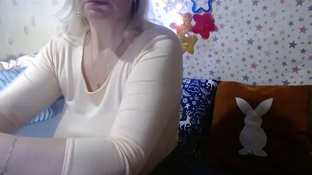 QueenLana online show from February 20, 2026, 7:03 pm