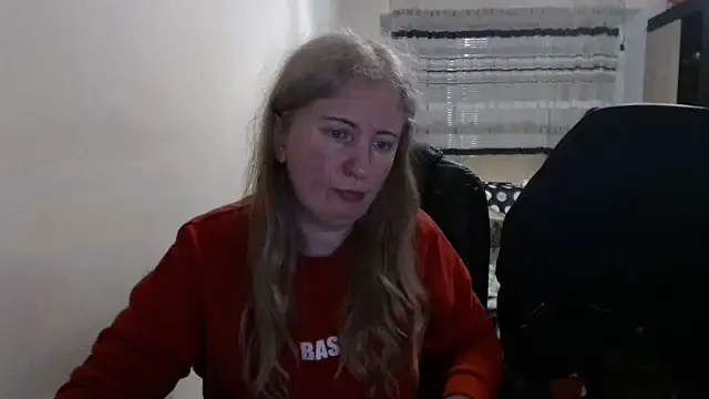 PeterAndJen online show from April 7, 2026, 6:19 pm