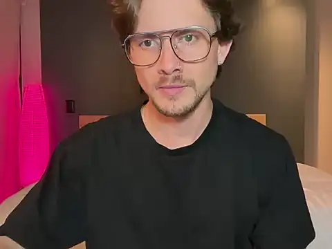 mcklister kinky feets online show from February 14, 2026, 1:35 am