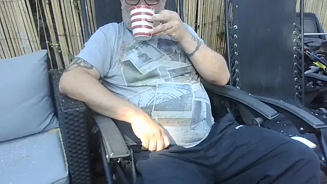 Snapshot of Naturistmale45 chatting on July 9, 2026, 7:56 am Naturistmale45 online show from July 9, 2026, 7:56 am