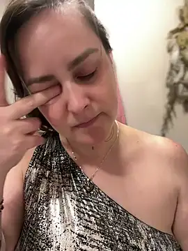 misslulipop online show from December 9, 2024, 7:06 am