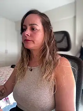 misslulipop online show from March 18, 2025, 4:37 pm