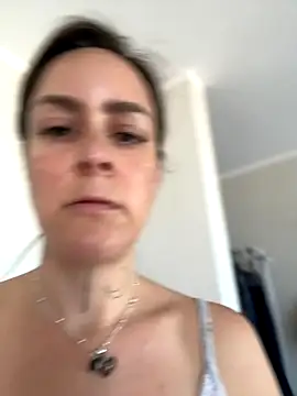 misslulipop online show from November 9, 2025, 2:37 pm