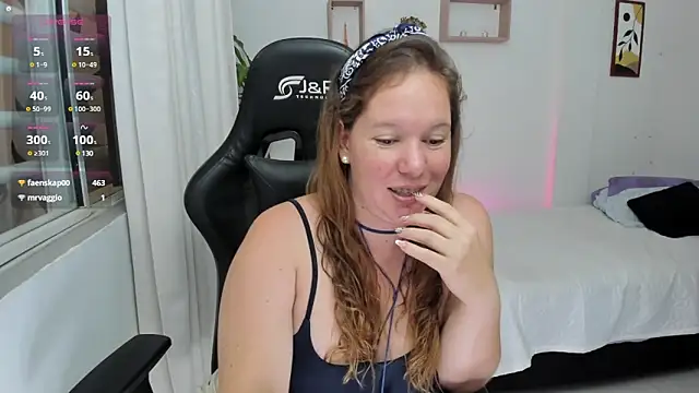 Snapshot of tamy_shine87 chatting on January 4, 2025, 3:18 am tamy shine87 online show from January 4, 2025, 3:18 am