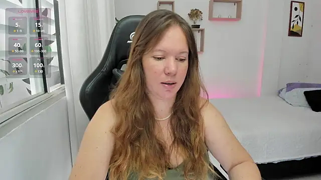 Snapshot of tamy_shine87 chatting on January 4, 2025, 6:19 pm tamy shine87 online show from January 4, 2025, 6:19 pm