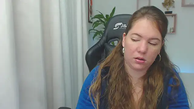 Snapshot of tamy_shine87 chatting on February 23, 2025, 2:07 am tamy shine87 online show from February 23, 2025, 2:07 am