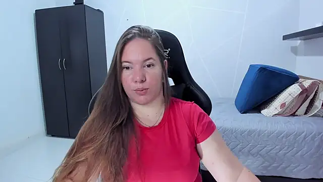 Snapshot of tamy_shine87 chatting on October 6, 2025, 11:35 pm tamy shine87 online show from October 6, 2025, 11:35 pm