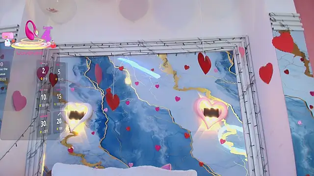 lorrayne  online show from February 17, 2026, 12:12 pm