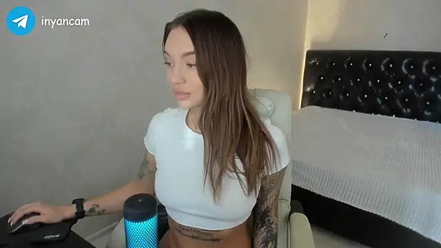  in yan online show from February 9, 2025, 5:40 am